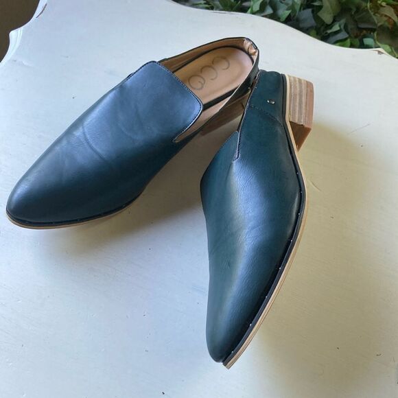 COPY - Ccocci Nova Stud Slip On Mules Women’s Size 10 - Picture 1 of 12